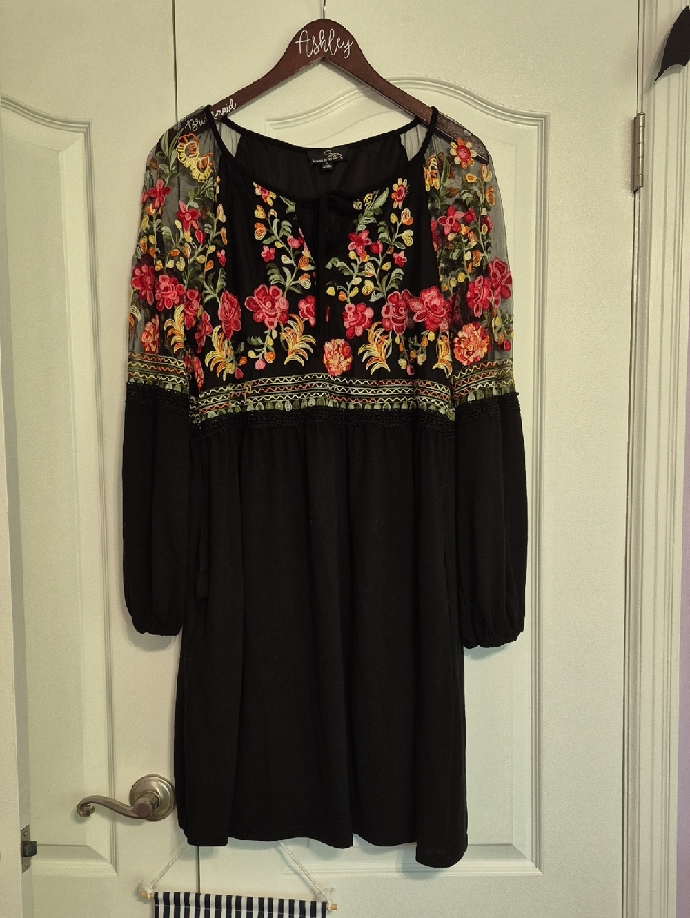 SUZANNE BETRO Black Embroidered Floral Peasant Dress